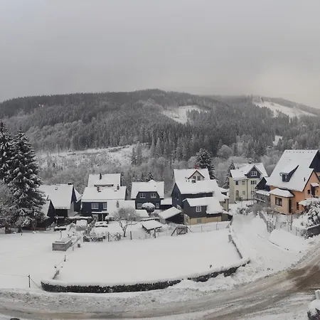 아파트 Am Thueringer Wald Wandern, Radfahren Und Parkplatz Direkt Vor Der Tuer *