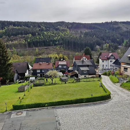 Lägenhet Ferienwohnung Am Thueringer Wald Wandern, Radfahren Und Parkplatz Direkt Vor Der Tuer