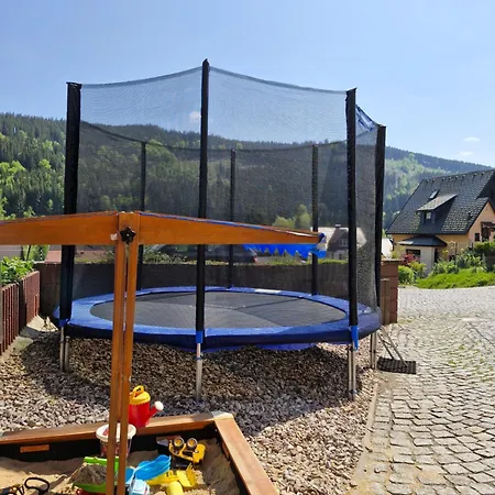 Am Thueringer Wald Wandern, Radfahren Und Parkplatz Direkt Vor Der Tuer *