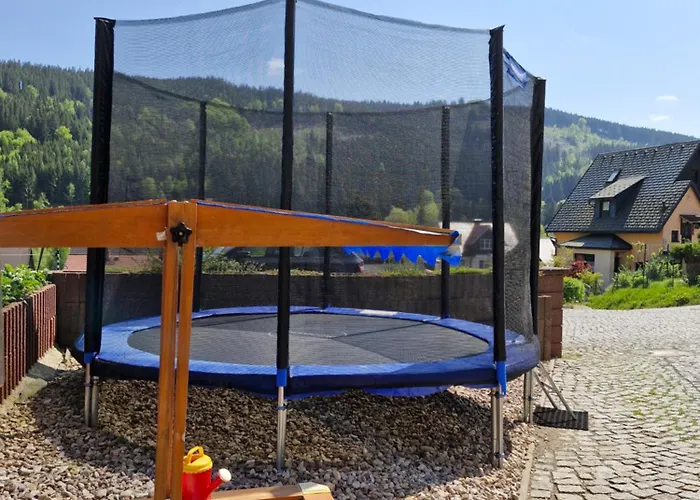 Ferienwohnung Am Thueringer Wald Wandern, Radfahren Und Parkplatz Direkt Vor Der Tuer *